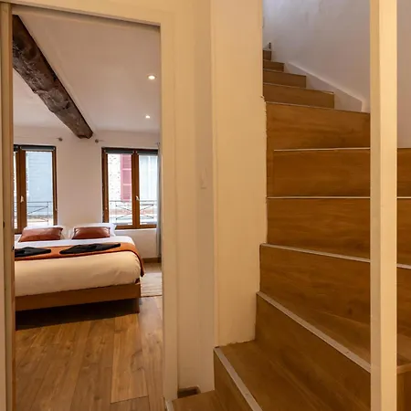 Au 56 - Centre - Quartier Saint-leonard *