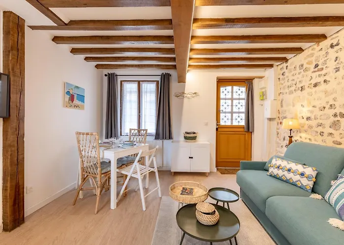 Au 56 - Centre - Quartier Saint-leonard Holiday home